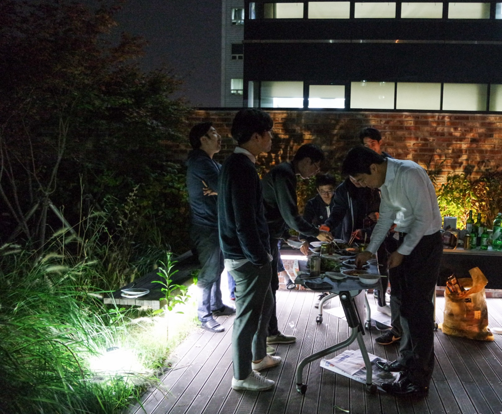 Blog people dining