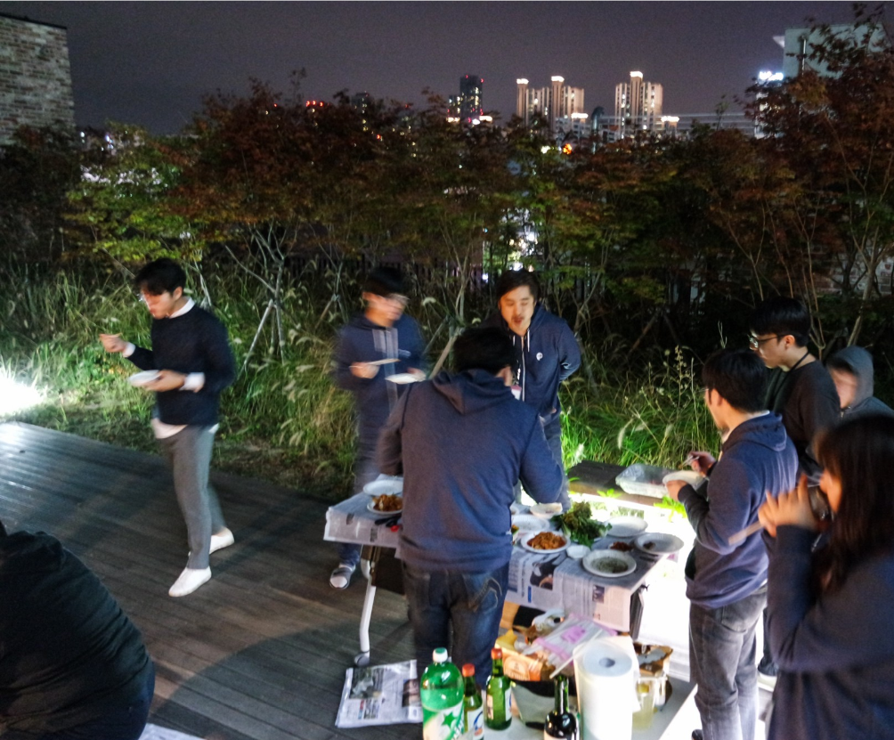 Blog skyline and group dinner